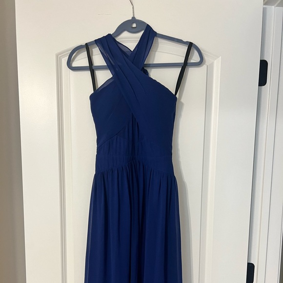 Halter formal gown - Picture 3 of 5